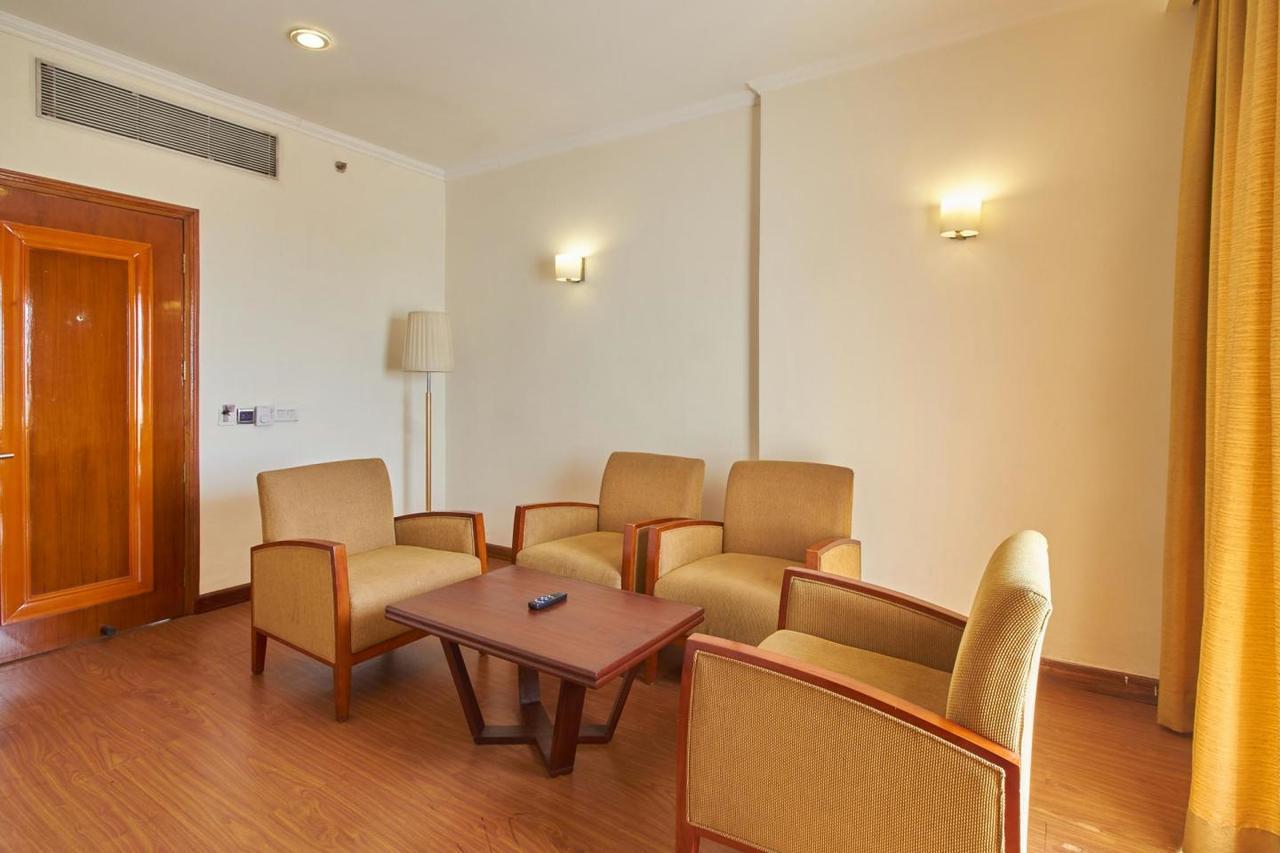 Royal Sarovar Portico Siliguri Exterior photo