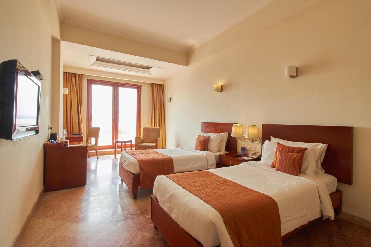 Royal Sarovar Portico Siliguri Exterior photo