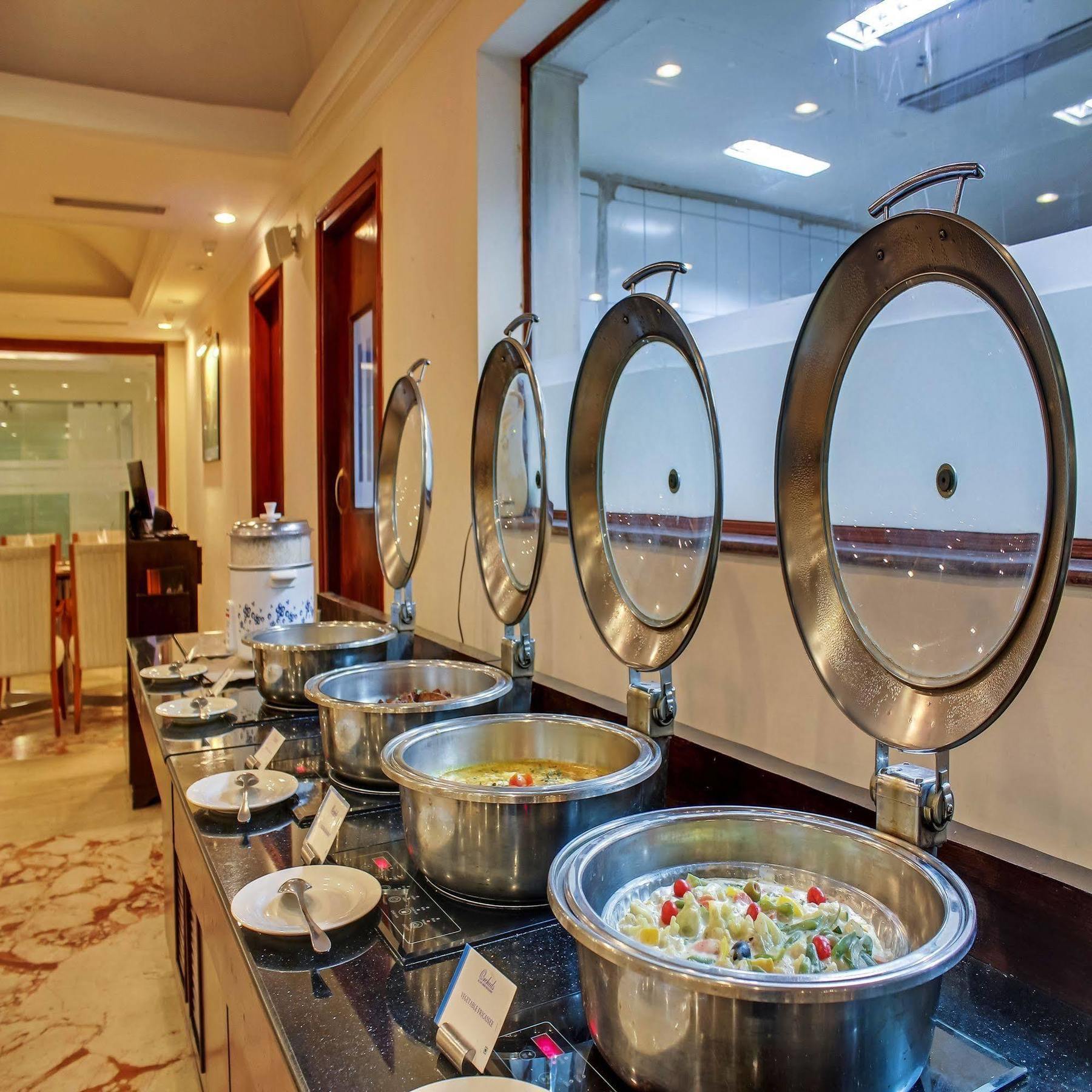 Royal Sarovar Portico Siliguri Exterior photo