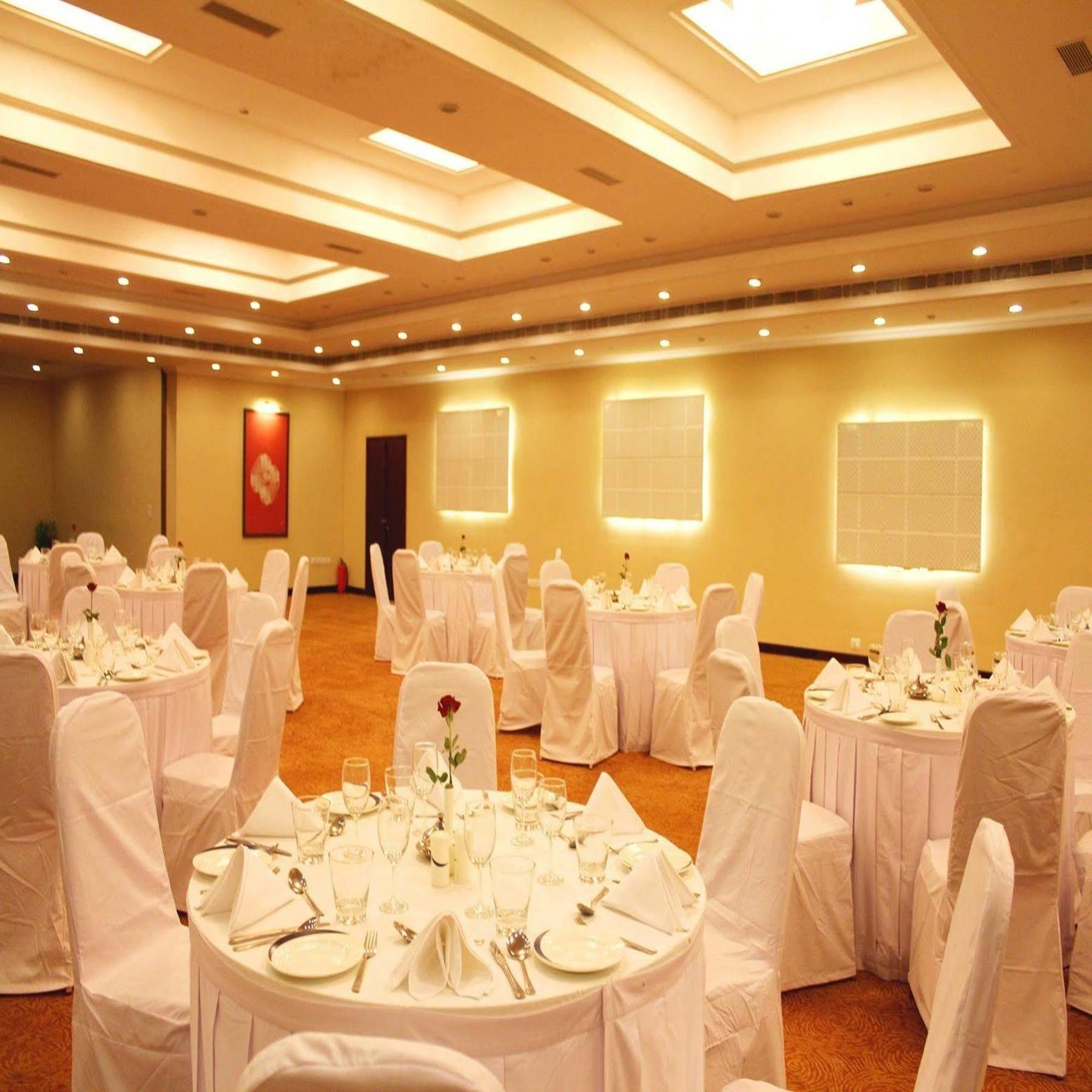 Royal Sarovar Portico Siliguri Exterior photo