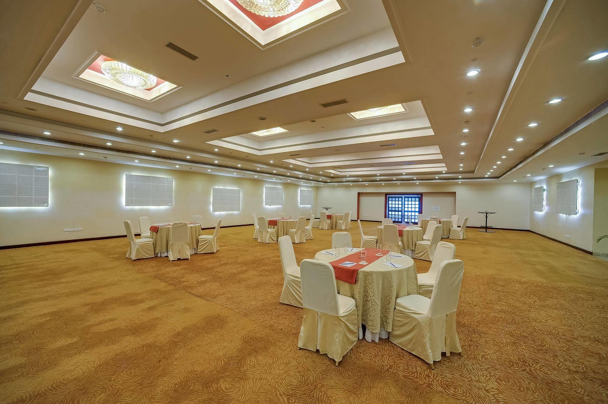 Royal Sarovar Portico Siliguri Exterior photo